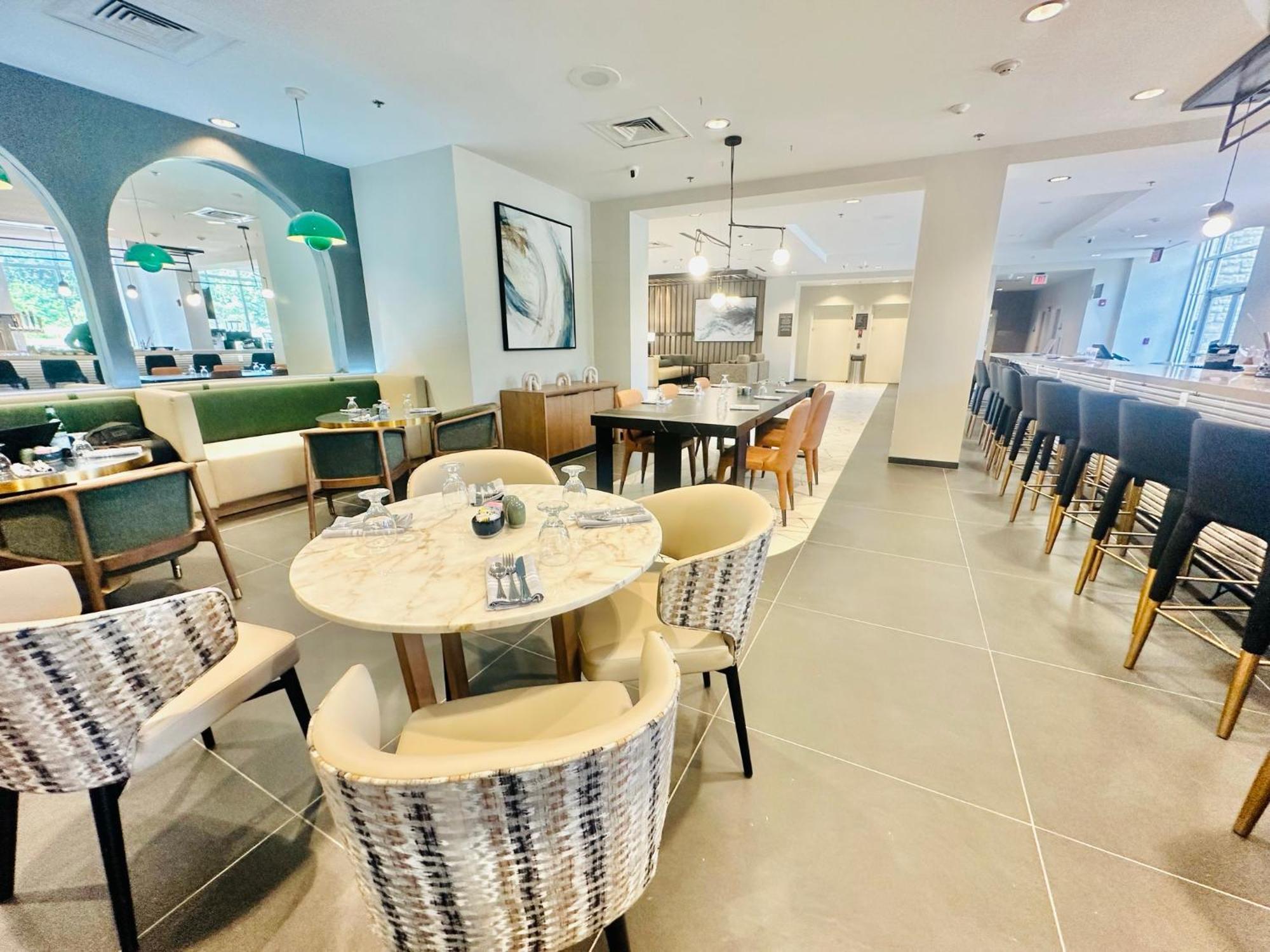 Delta Hotels By Marriott Colonial Heights Zewnętrze zdjęcie