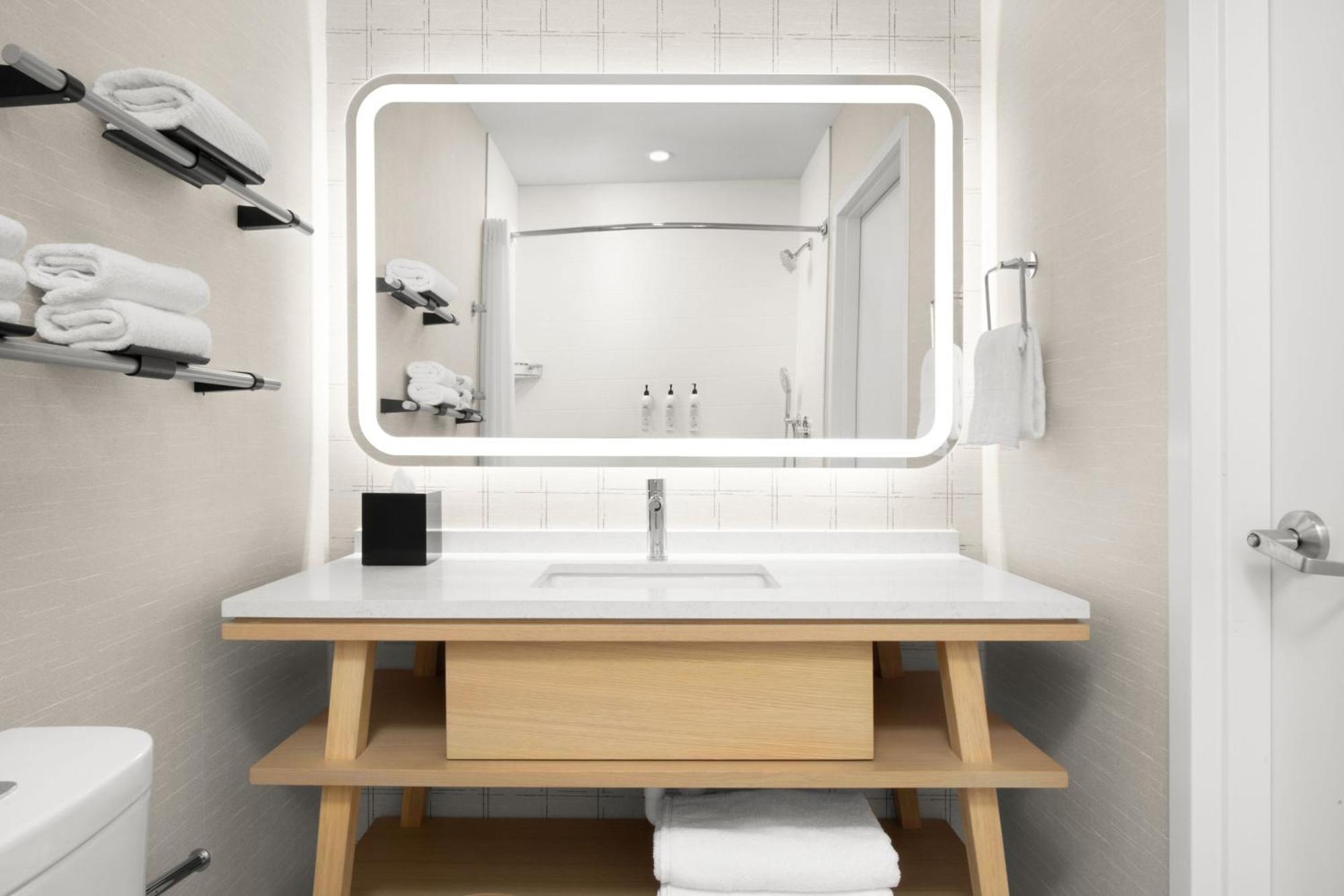 Delta Hotels By Marriott Colonial Heights Zewnętrze zdjęcie