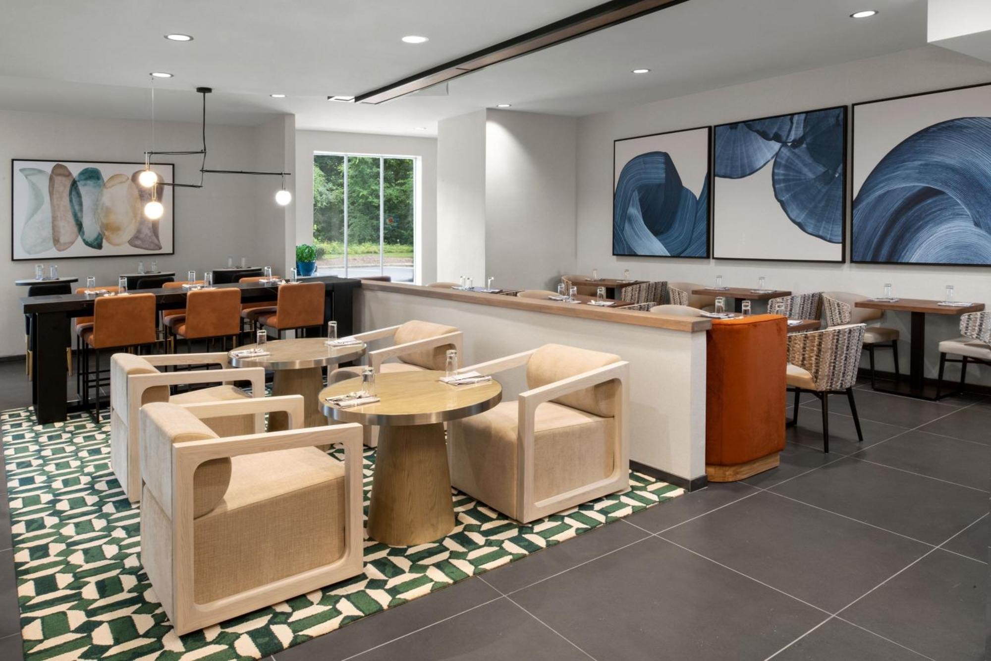 Delta Hotels By Marriott Colonial Heights Zewnętrze zdjęcie
