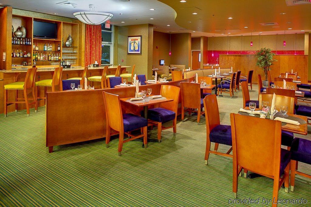 Delta Hotels By Marriott Colonial Heights Restauracja zdjęcie